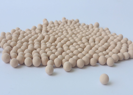 Adsorbent Zeolite Molecular Sieves dengan warna Beige dan Adsorpsi Air ≥ 21,0%